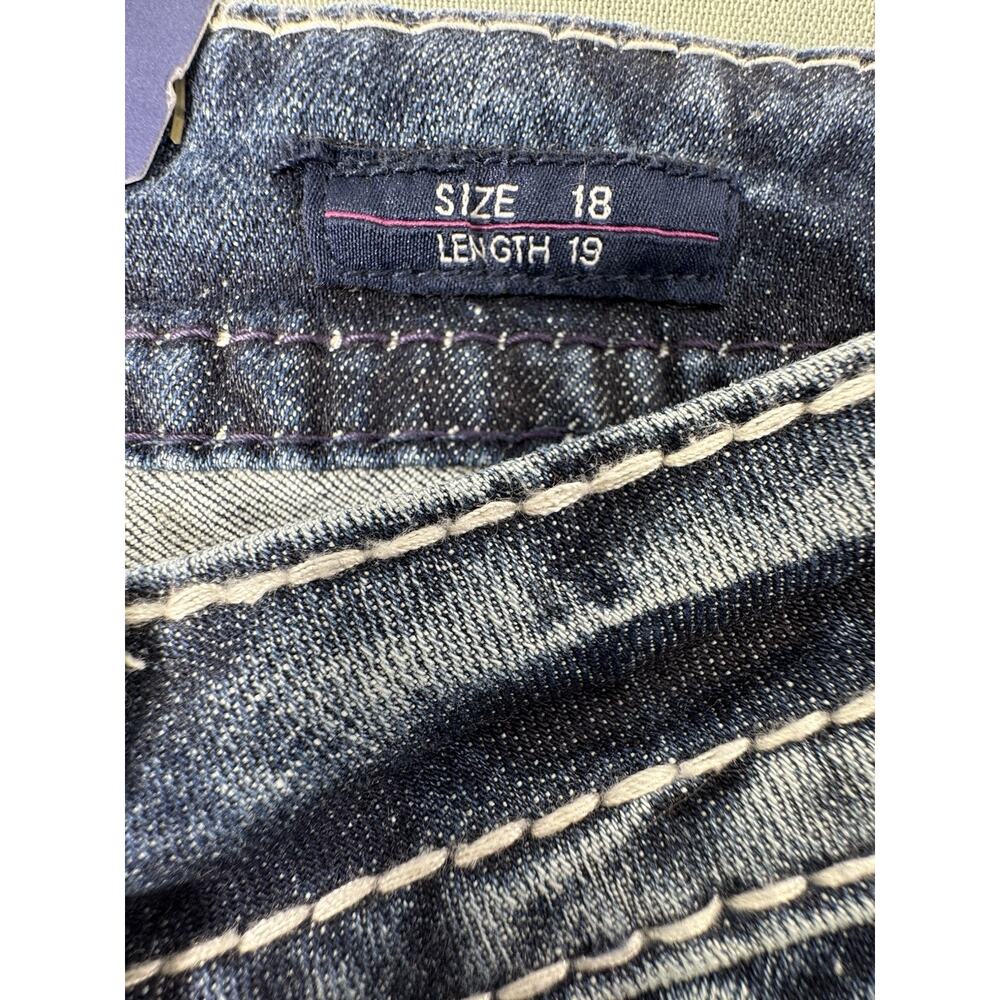 Vigoss Dublin Capri Jeans Womens Size 18 NWT Distressed Blue Denim - Picture 8 of 8